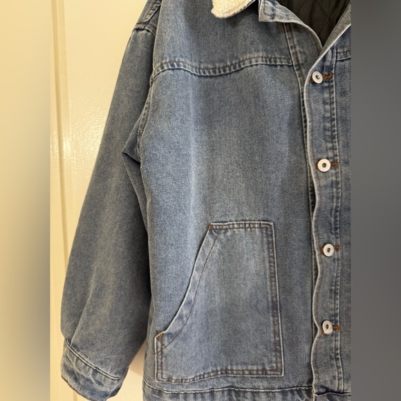 Women Jacket - Picture 4 of 4